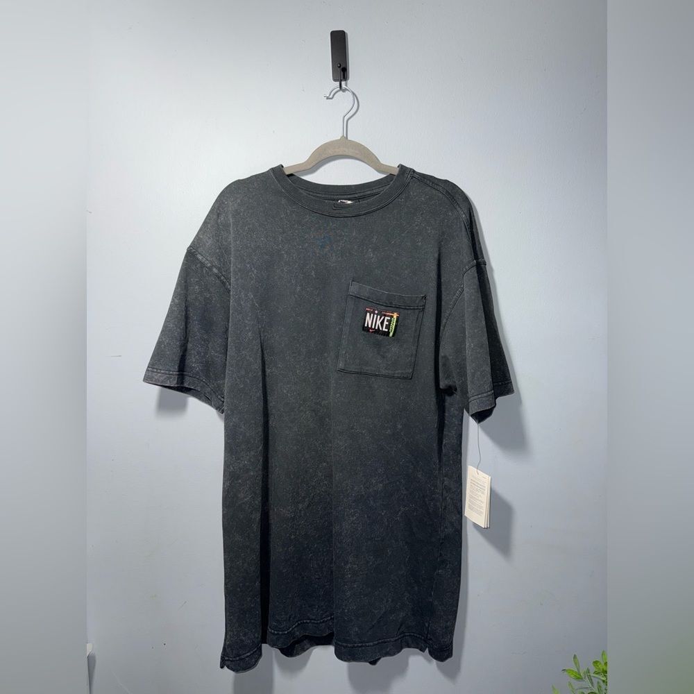 NIKE women’s Sportswear Acid Washed T-shirt Dress In Black Size M NWT - Picture 2 of 10